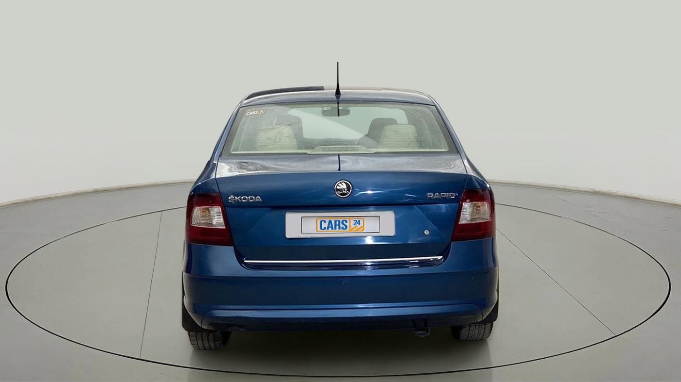 2017 Skoda Rapid AMBITION 1.6 MPI AT, Petrol, Automatic, 1,00,001 km, Back/Rear