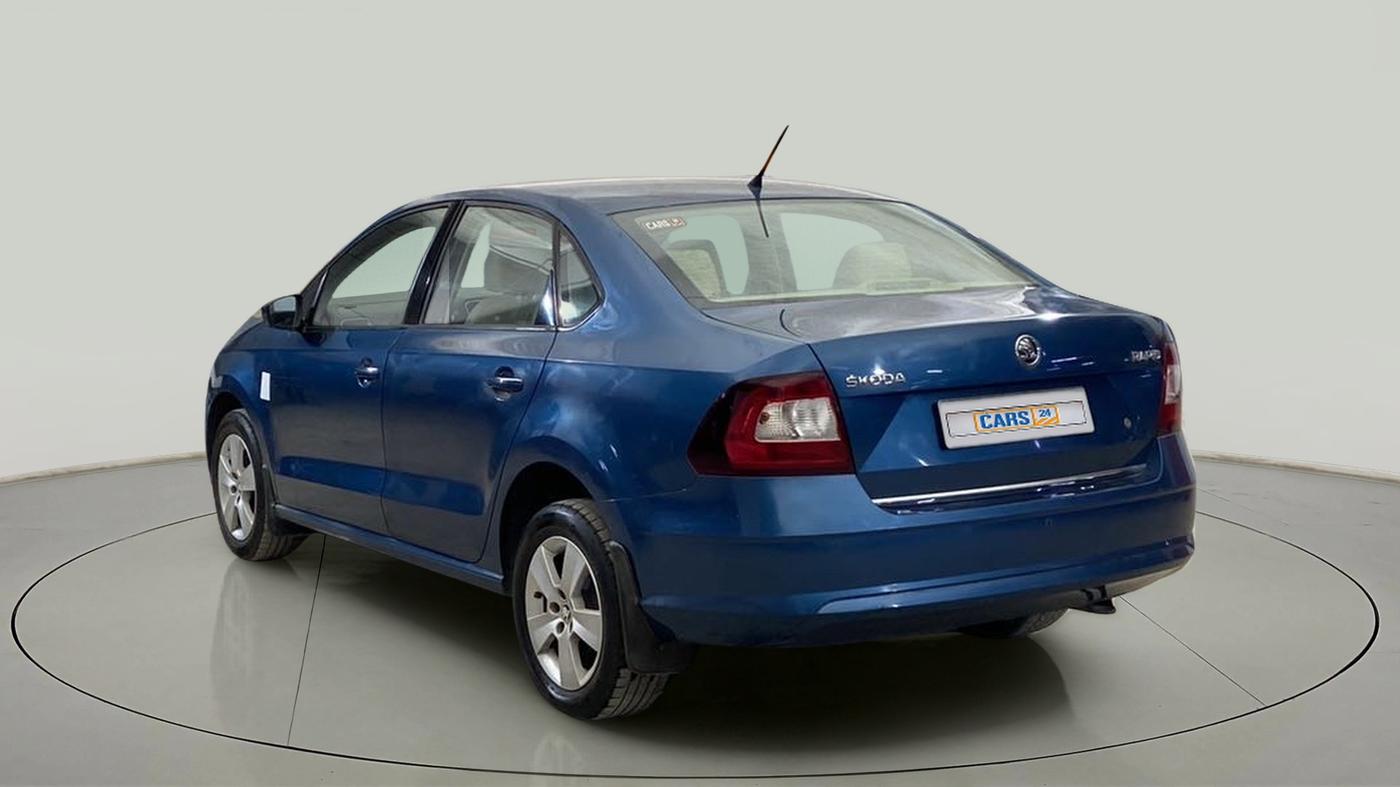 2017 Skoda Rapid AMBITION 1.6 MPI AT, Petrol, Automatic, 1,00,001 km, Left Back Diagonal