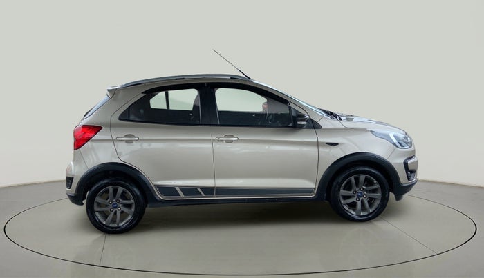 2018 Ford FREESTYLE TITANIUM 1.5 DIESEL, Diesel, Manual, 47,914 km, Right Side View