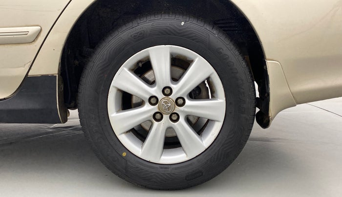 2010 Toyota Corolla Altis 1.8 G, Petrol, Manual, 87,478 km, Left Rear Wheel