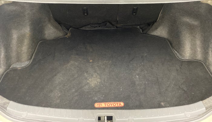 2010 Toyota Corolla Altis 1.8 G, Petrol, Manual, 87,478 km, Boot Inside