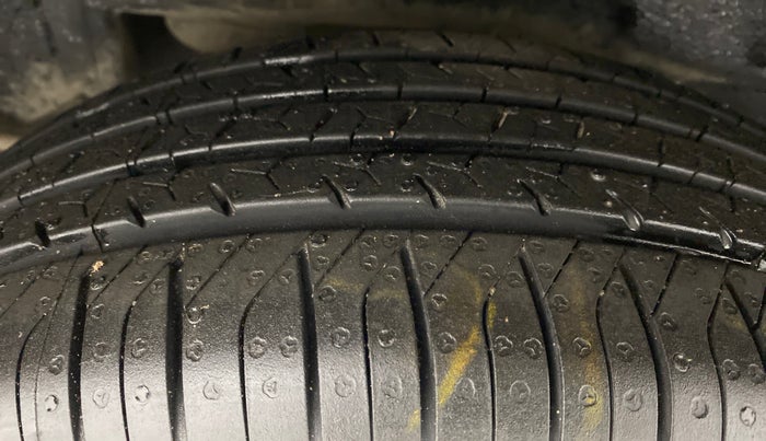 2010 Toyota Corolla Altis 1.8 G, Petrol, Manual, 87,478 km, Left Rear Tyre Tread