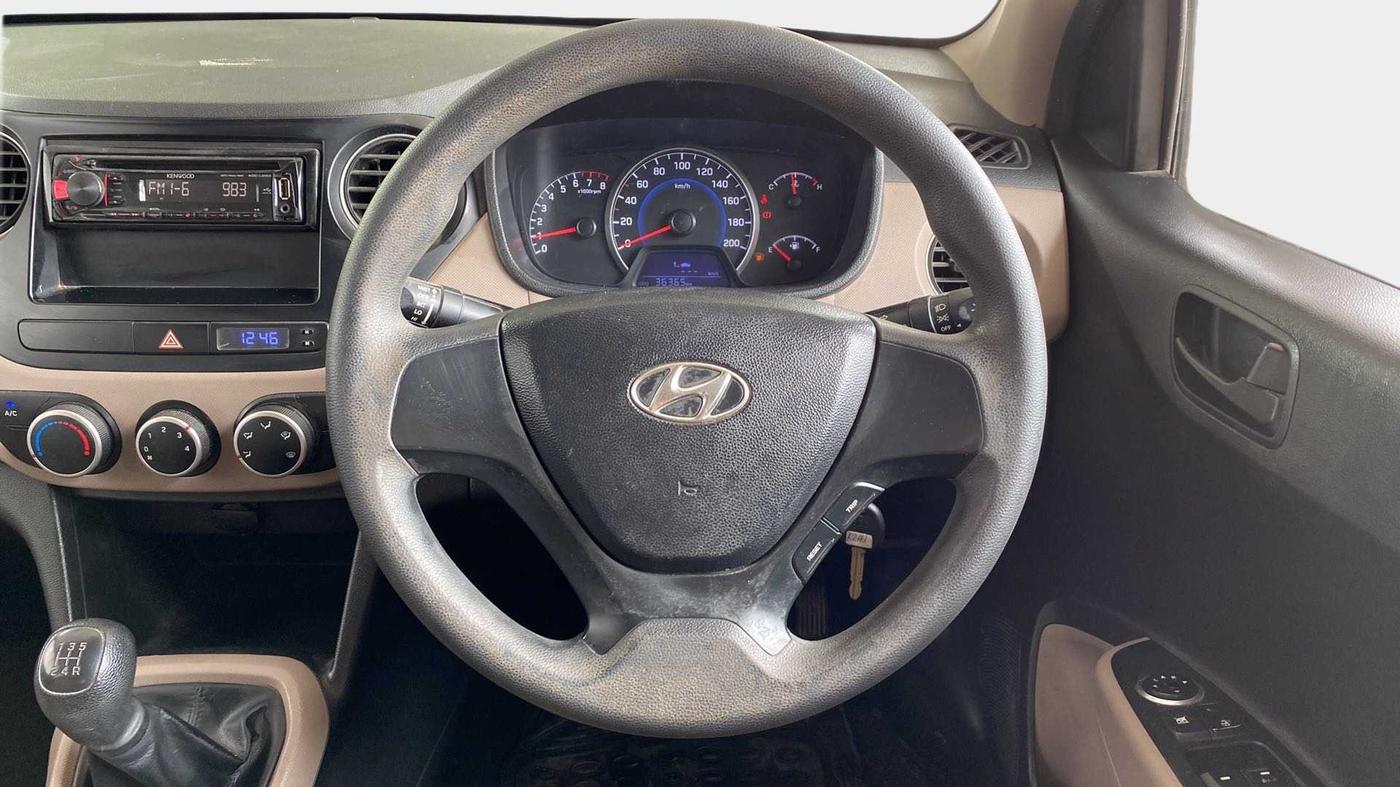 2015 Hyundai Grand i10 MAGNA 1.2 KAPPA VTVT, Petrol, Manual, 36,389 km, Steering Wheel Close Up