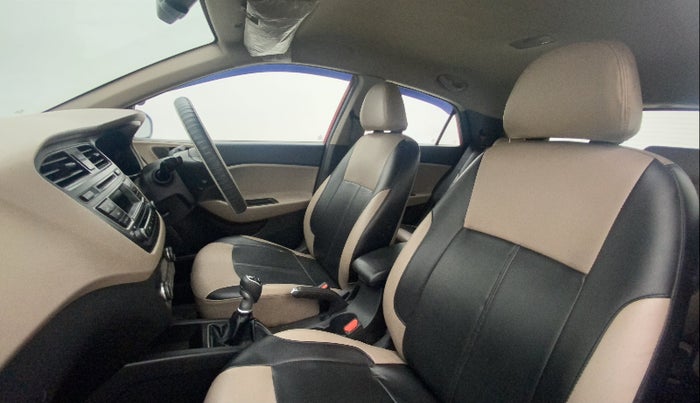 2015 Hyundai Elite i20 ASTA 1.4 CRDI, Diesel, Manual, 66,627 km, Right Side Front Door Cabin