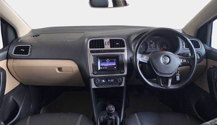 2017 Volkswagen Polo HIGHLINE1.2L, Petrol, Manual, 30,862 km, Dashboard
