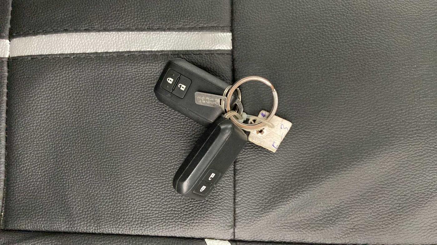 2019 Maruti Swift ZXI, Petrol, Manual, 43,834 km, Key Close Up