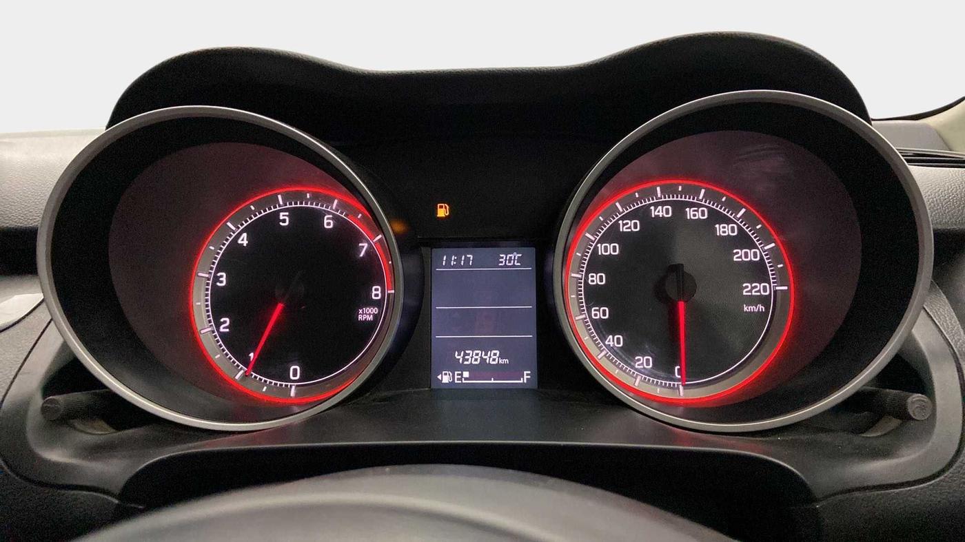 2019 Maruti Swift ZXI, Petrol, Manual, 43,834 km, Odometer Image