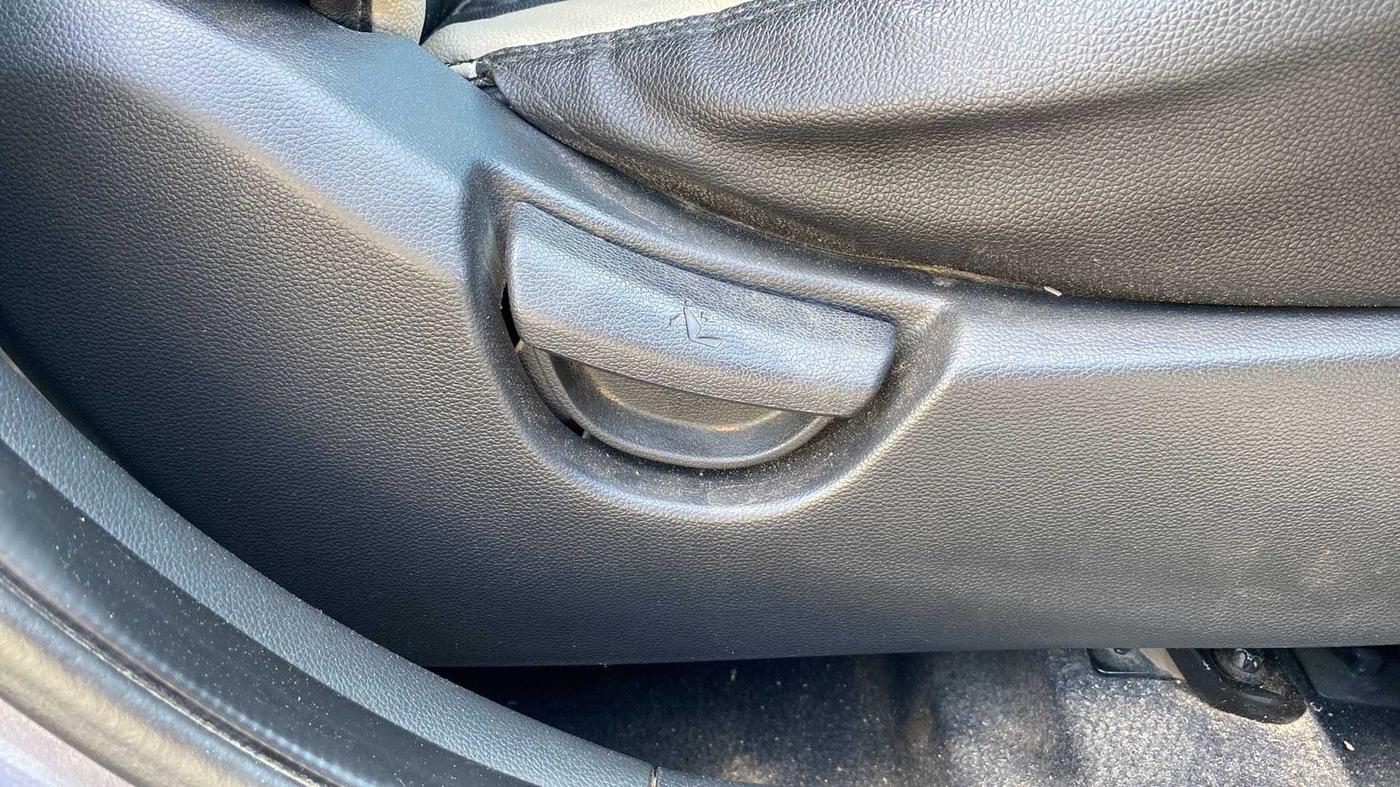2019 Hyundai Grand i10 SPORTZ 1.2 KAPPA VTVT, Petrol, Manual, 48,926 km, Driver Side Adjustment Panel