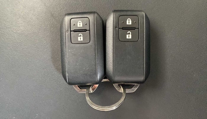 2022 Maruti Swift ZXI PLUS AMT, Petrol, Automatic, 24,191 km, Key Close Up