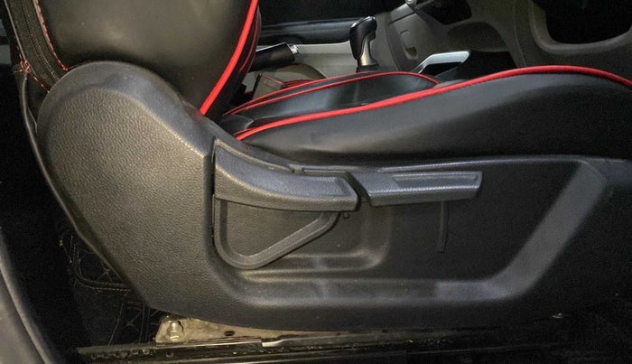 2021 KIA SONET HTX 1.0 IMT, Petrol, Manual, 50,411 km, Driver Side Adjustment Panel