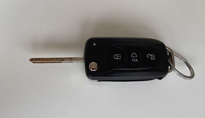 2021 Tata ALTROZ XE PETROL, Petrol, Manual, 47,357 km, Key Close Up