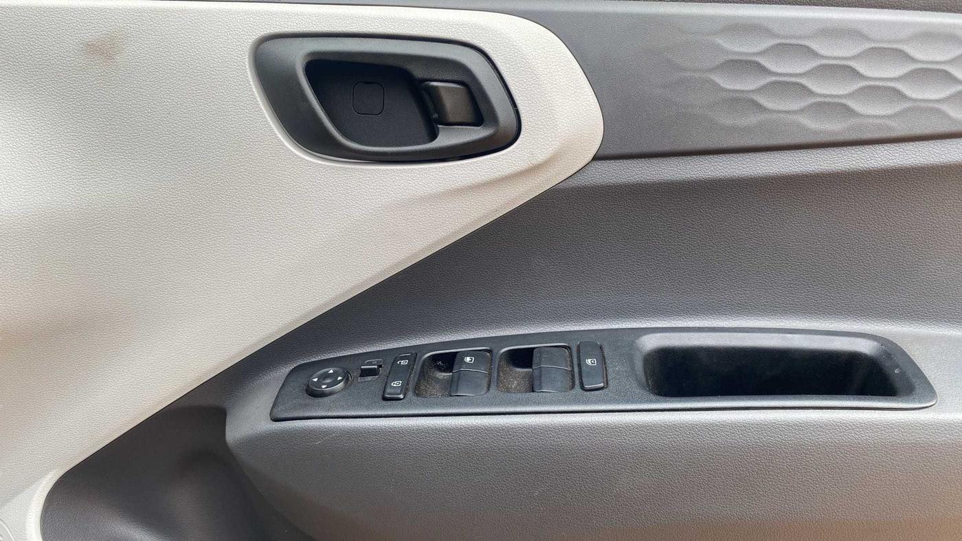 2020 Hyundai GRAND I10 NIOS MAGNA 1.2 KAPPA VTVT, Petrol, Manual, 21,438 km, Driver Side Door Panels Control