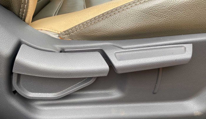2020 Hyundai GRAND I10 NIOS MAGNA 1.2 KAPPA VTVT, Petrol, Manual, 21,438 km, Driver Side Adjustment Panel