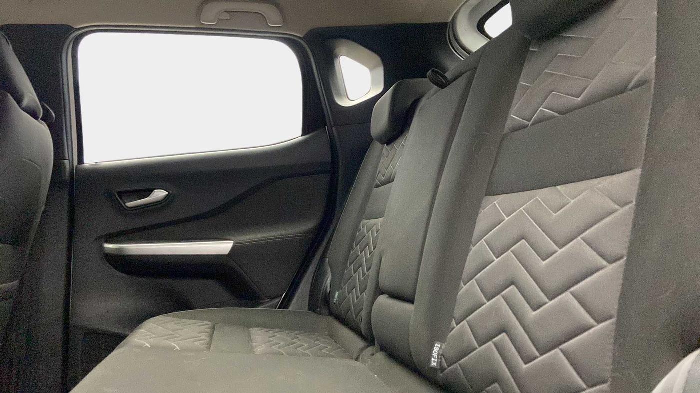 2022 Nissan MAGNITE XV PREMIUM, Petrol, Manual, 29,170 km, Right Side Rear Door Cabin