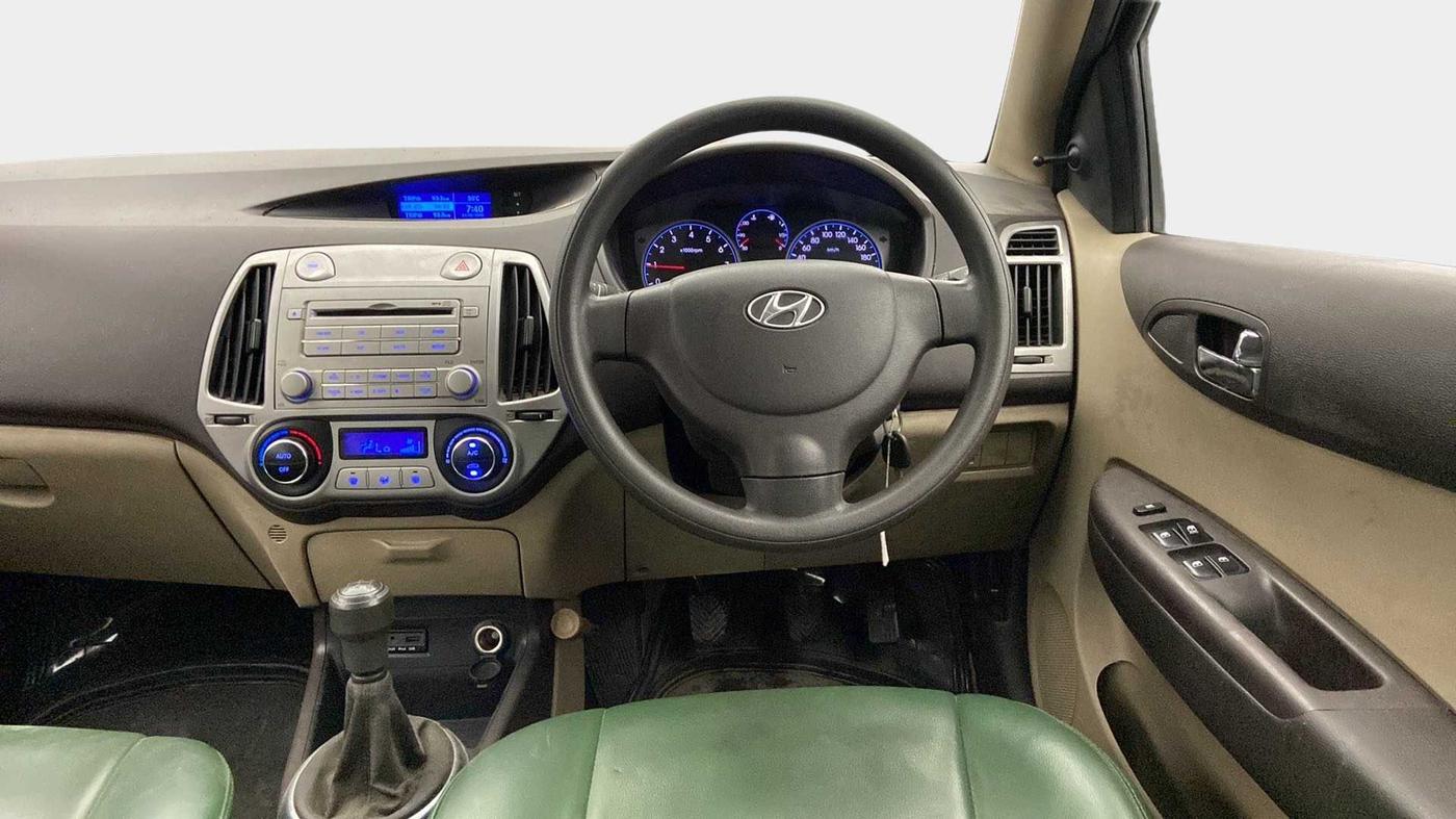2011 Hyundai i20 MAGNA 1.2, Petrol, Manual, 34,169 km, Steering Wheel Close Up