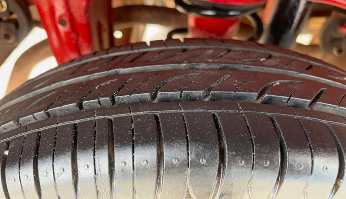 2014 Maruti Alto 800 LXI, Petrol, Manual, 25,383 km, Right Rear Tyre Tread