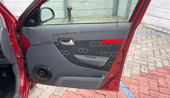2014 Maruti Alto 800 LXI, Petrol, Manual, 25,383 km, Driver Side Door Panels Control