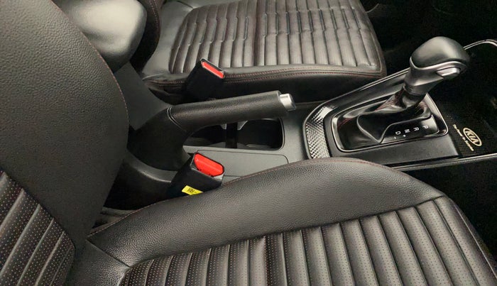 2020 KIA SONET GTX PLUS 1.0 DCT, Petrol, Automatic, 47,080 km, Gear Lever