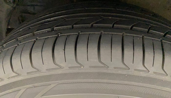 2020 KIA SONET GTX PLUS 1.0 DCT, Petrol, Automatic, 47,080 km, Right Rear Tyre Tread
