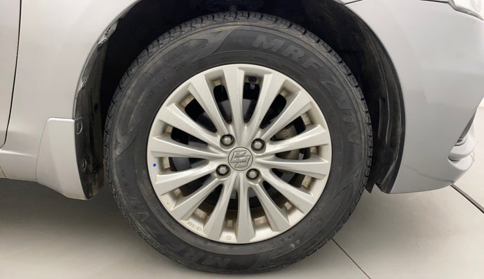 2020 Maruti Ciaz DELTA 1.5 SHVS MT PETROL, Petrol, Manual, 38,299 km, Right Front Wheel
