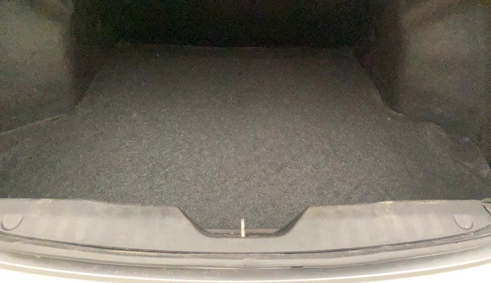 2020 Maruti Ciaz DELTA 1.5 SHVS MT PETROL, Petrol, Manual, 38,299 km, Boot Inside