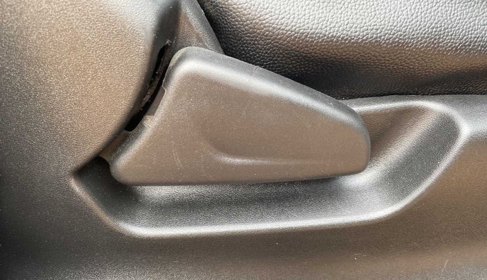 2019 Datsun Redi Go A, Petrol, Manual, 25,135 km, Driver Side Adjustment Panel