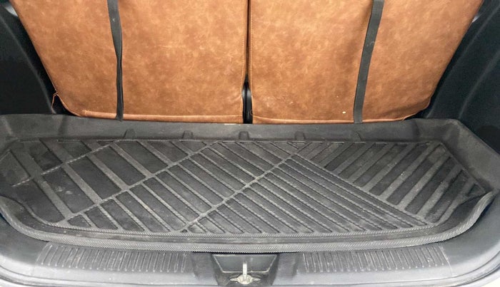 2021 Maruti XL6 ZETA MT, Petrol, Manual, 54,421 km, Boot Inside
