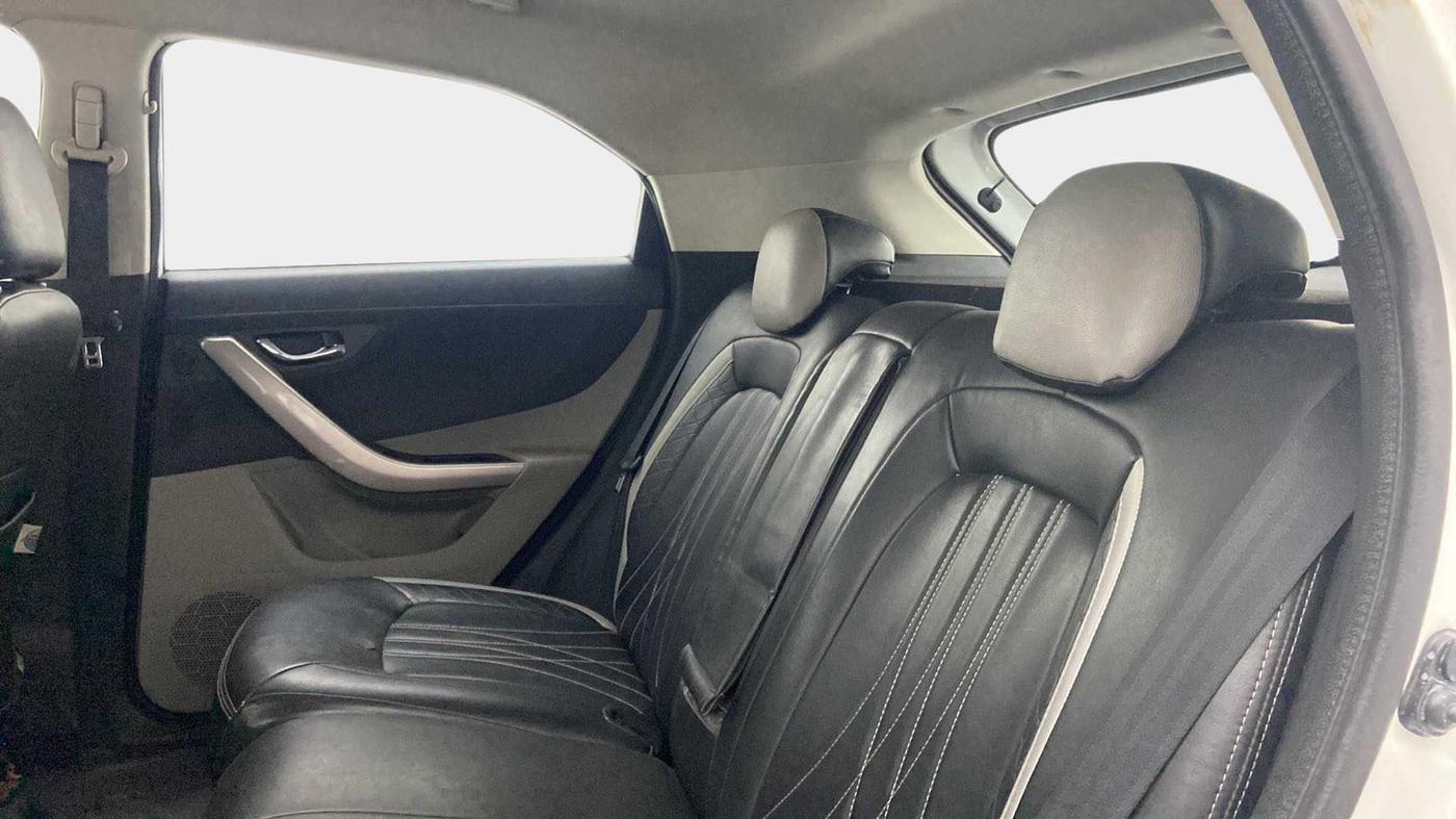 2019 Tata NEXON XZ PLUS PETROL DUAL TONE, Petrol, Manual, 72,094 km, Right Side Rear Door Cabin