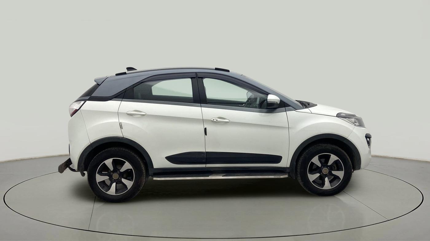 2019 Tata NEXON XZ PLUS PETROL DUAL TONE, Petrol, Manual, 72,094 km, Right Side View