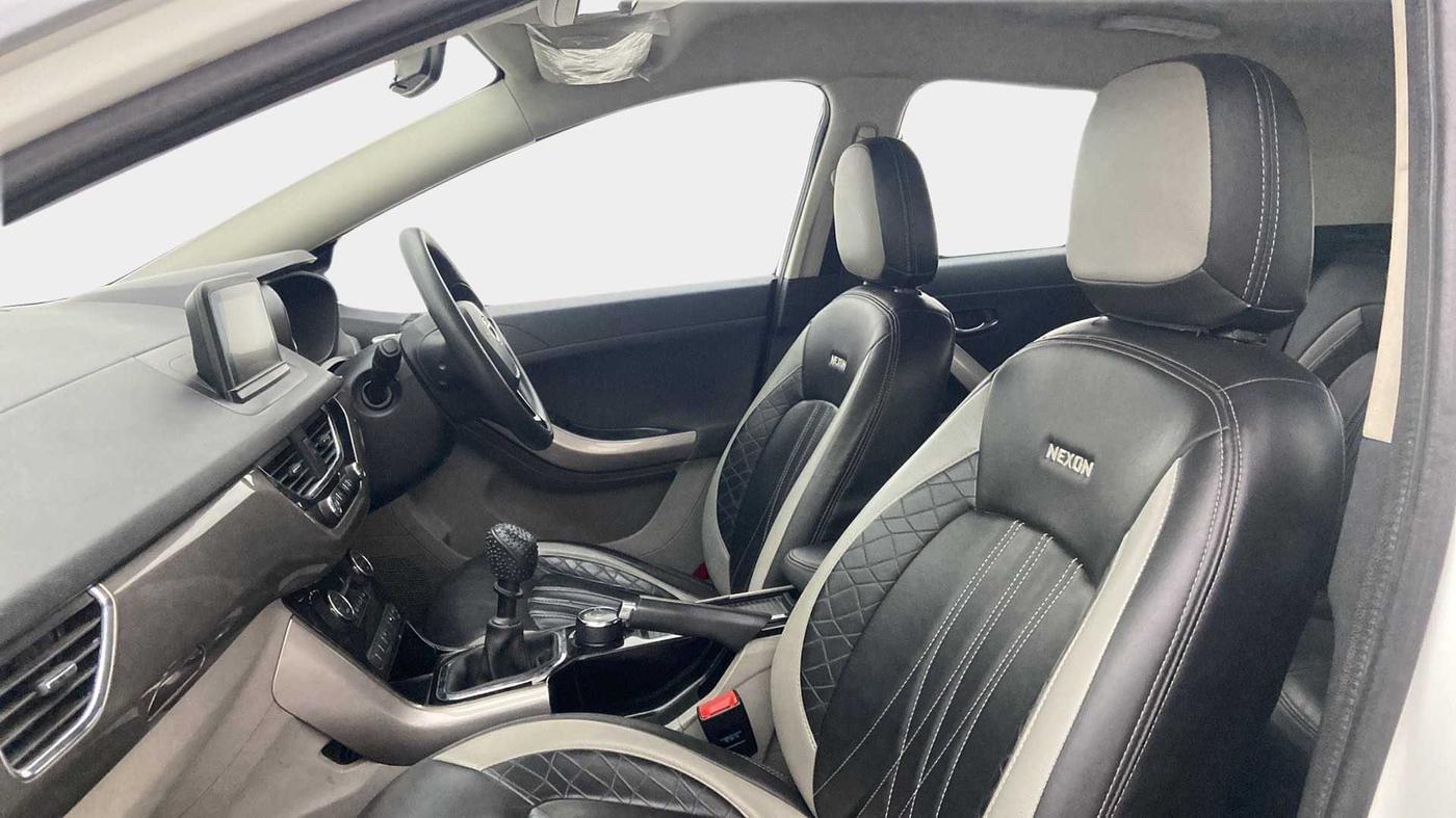 2019 Tata NEXON XZ PLUS PETROL DUAL TONE, Petrol, Manual, 72,094 km, Right Side Front Door Cabin