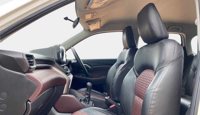 2023 Maruti Grand Vitara SIGMA SMART HYBRID, Petrol, Manual, 20,888 km, Right Side Front Door Cabin