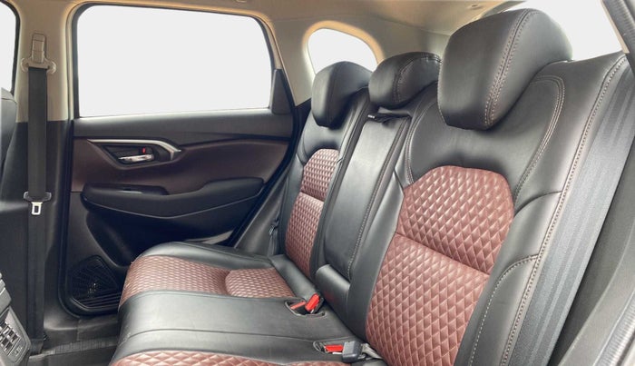 2023 Maruti Grand Vitara SIGMA SMART HYBRID, Petrol, Manual, 20,888 km, Right Side Rear Door Cabin