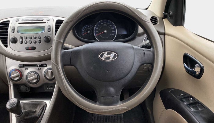 2014 Hyundai i10 SPORTZ 1.1, Petrol, Manual, 21,222 km, Steering Wheel Close Up