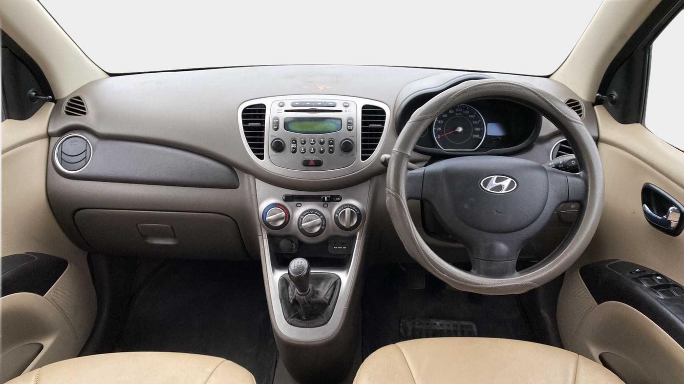 2014 Hyundai i10 SPORTZ 1.1, Petrol, Manual, 21,222 km, Dashboard