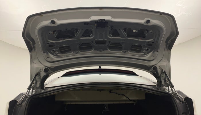 2018 Tata TIGOR XZ PETROL, Petrol, Manual, 90,011 km, Boot Door Open