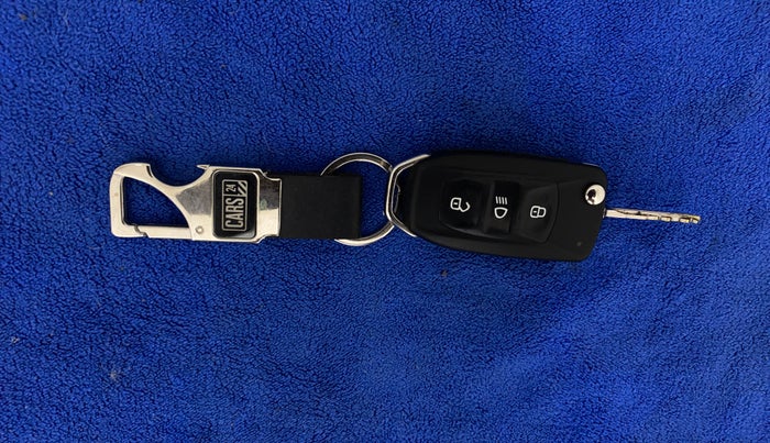 2018 Tata TIGOR XZ PETROL, Petrol, Manual, 90,011 km, Key Close Up