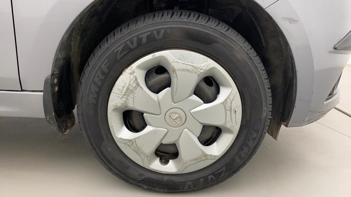 2018 Tata TIGOR XZ PETROL, Petrol, Manual, 90,011 km, Right Front Wheel