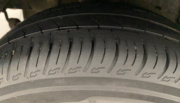 2018 Tata TIGOR XZ PETROL, Petrol, Manual, 90,011 km, Right Rear Tyre Tread