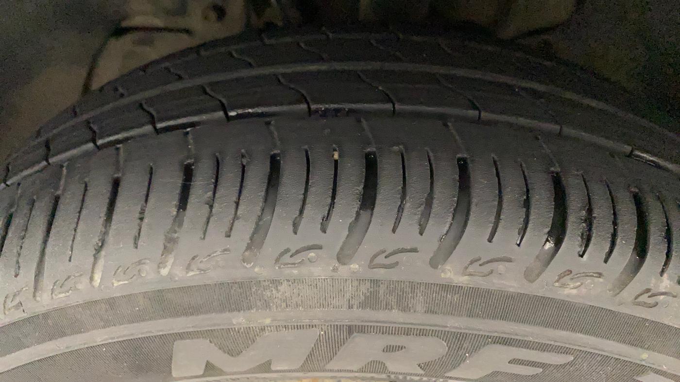 2018 Tata TIGOR XZ PETROL, Petrol, Manual, 90,011 km, Left Front Tyre Tread