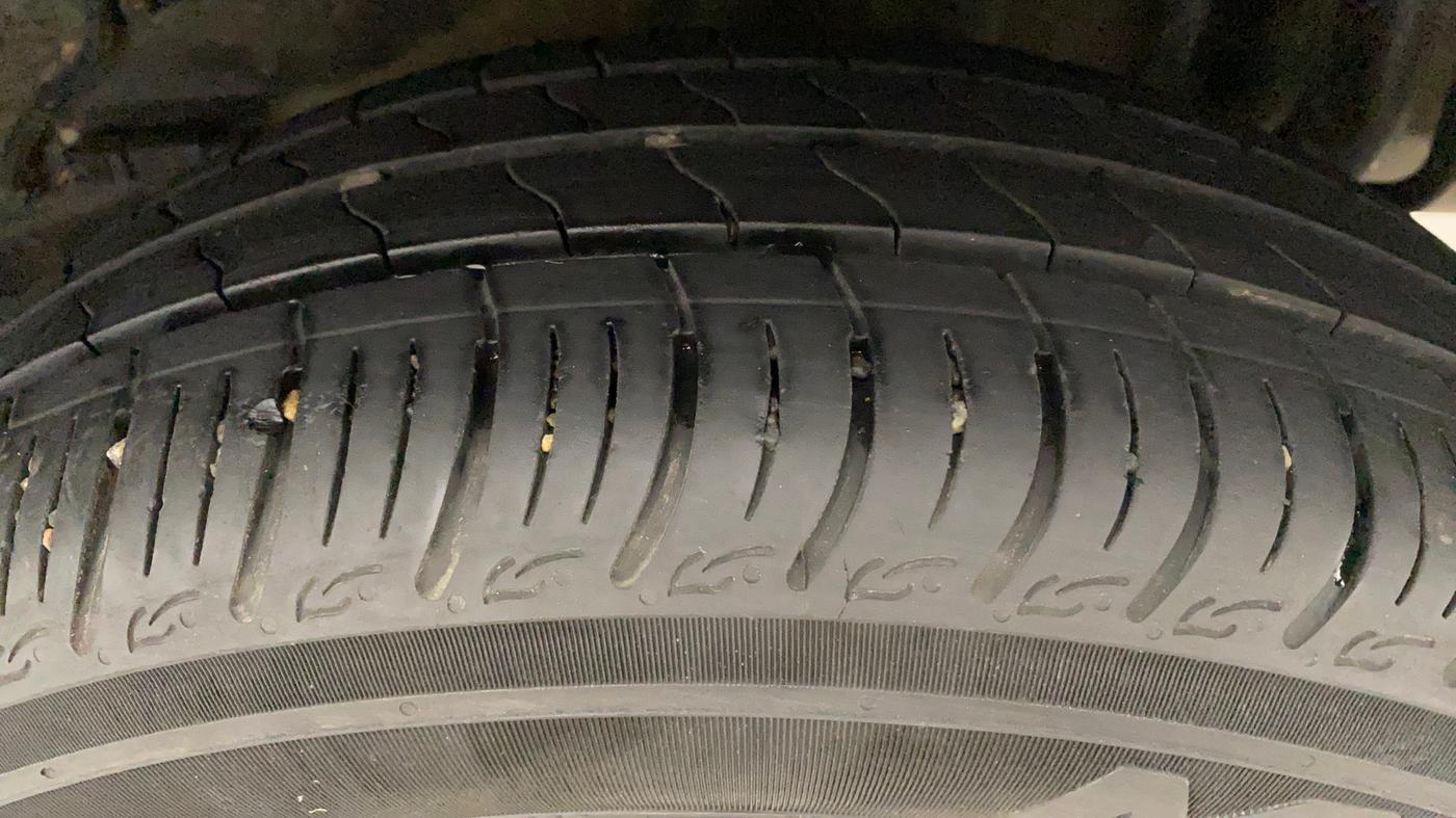 2018 Tata TIGOR XZ PETROL, Petrol, Manual, 90,011 km, Left Rear Tyre Tread