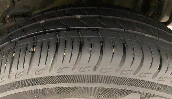 2018 Tata TIGOR XZ PETROL, Petrol, Manual, 90,011 km, Left Rear Tyre Tread