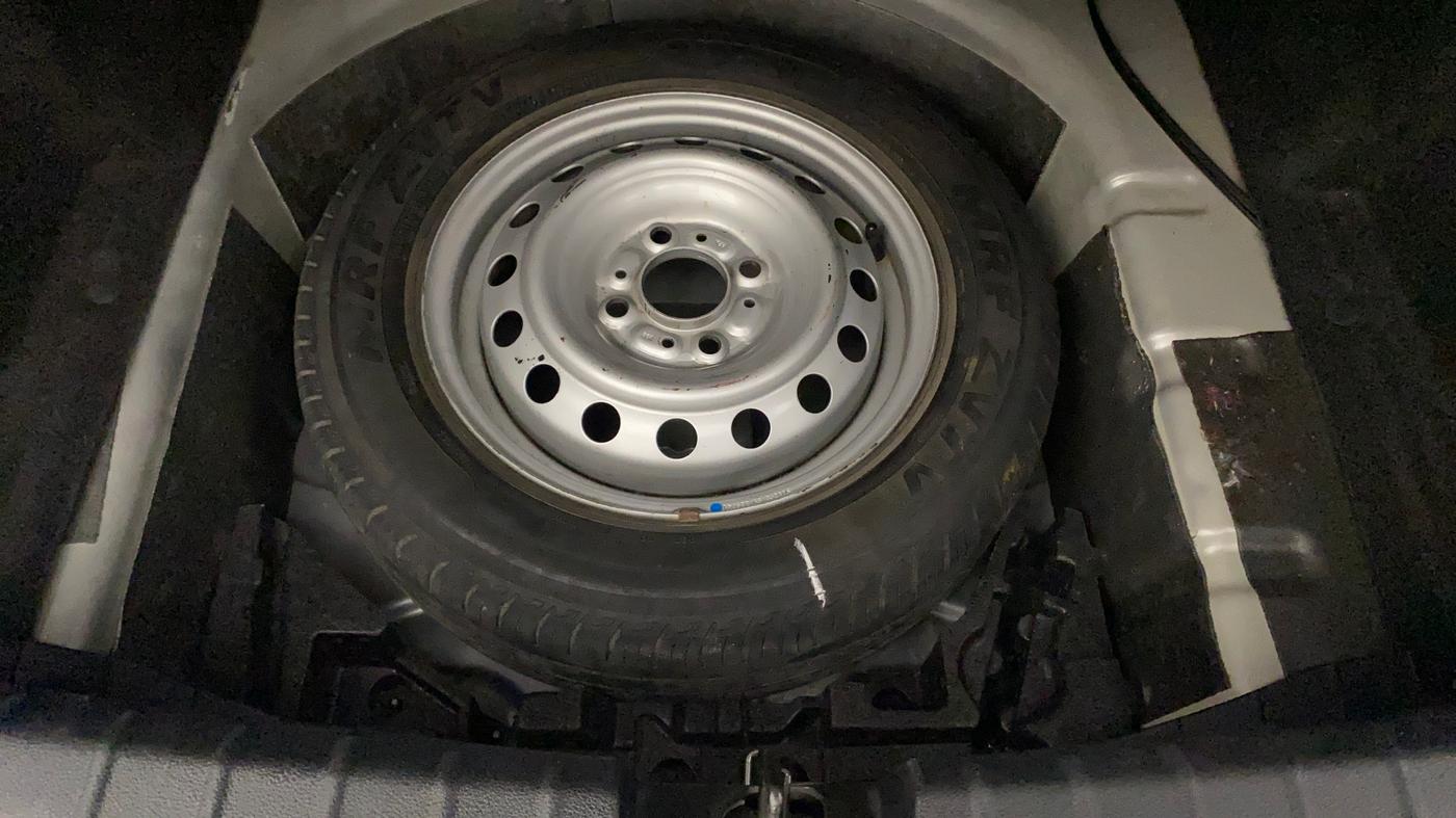 2018 Tata TIGOR XZ PETROL, Petrol, Manual, 90,011 km, Spare Tyre