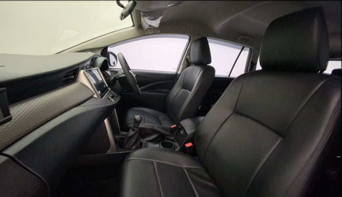 2022 Toyota Innova Crysta 2.4 G 7 STR, Diesel, Manual, 25,043 km, Right Side Front Door Cabin