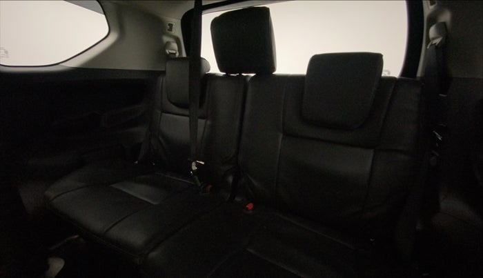 2022 Toyota Innova Crysta 2.4 G 7 STR, Diesel, Manual, 25,043 km, Third Seat Row ( optional )