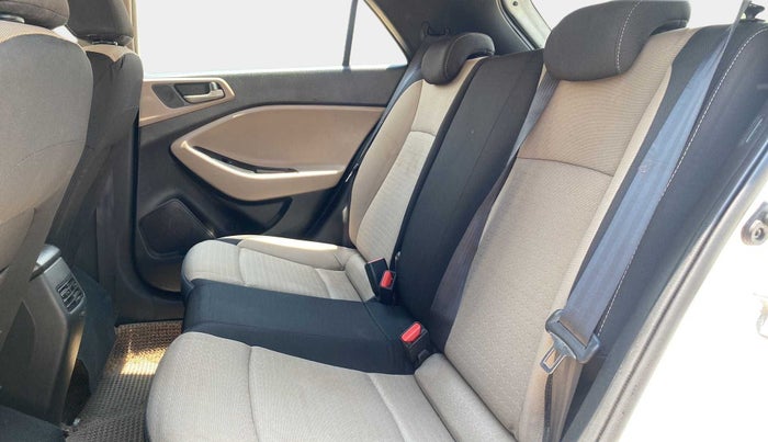 2015 Hyundai Elite i20 ASTA 1.2, Petrol, Manual, 76,052 km, Right Side Rear Door Cabin