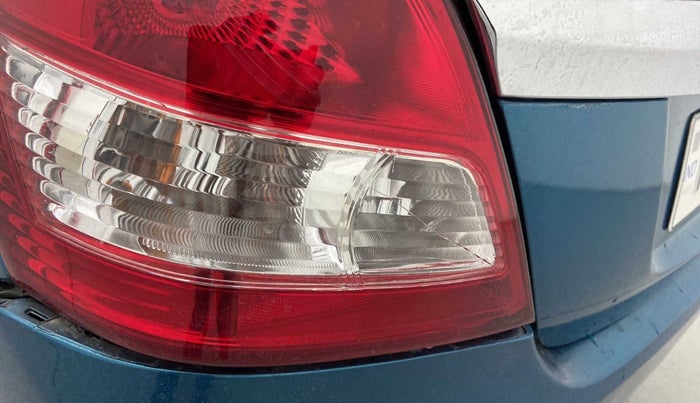 2014 Maruti Swift Dzire VXI, Petrol, Manual, 85,473 km, Left tail light - < 2 inches,no. = 2