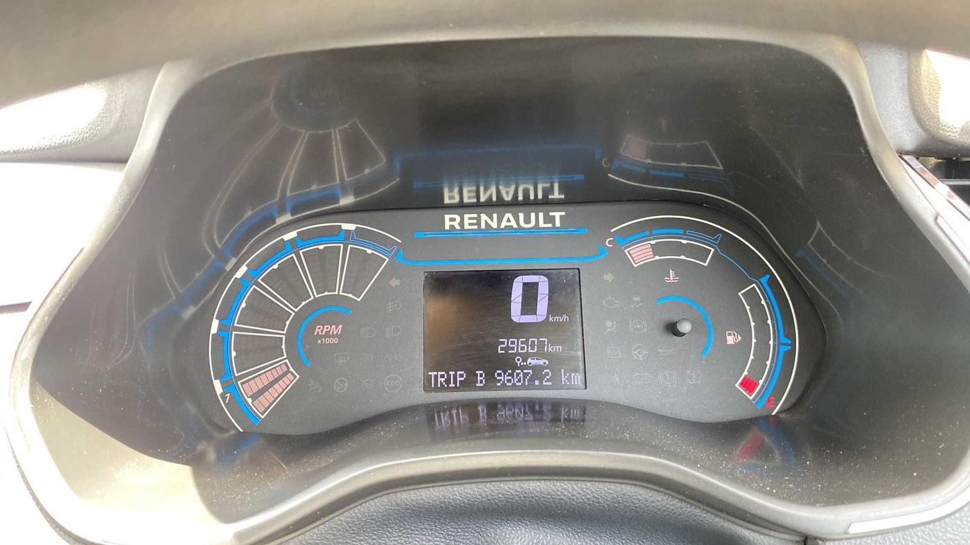2021 Renault TRIBER RXZ, Petrol, Manual, 29,603 km, Odometer Image