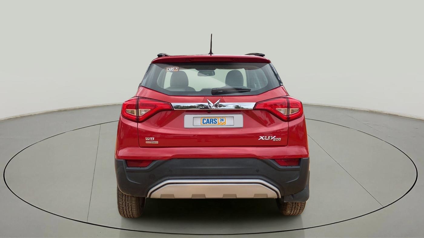 2023 Mahindra XUV300 W8 (O) 1.2 PETROL AMT, Petrol, Automatic, 5,990 km, Back/Rear