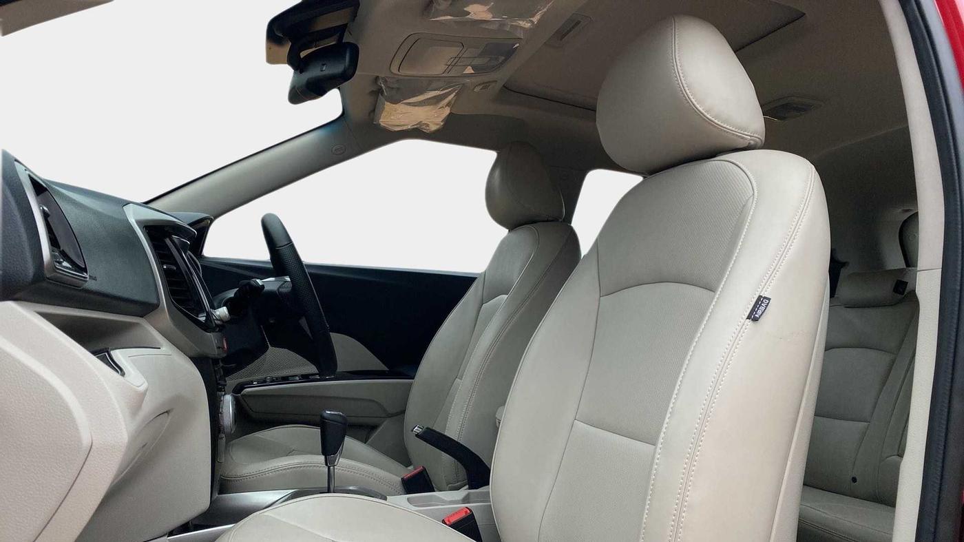 2023 Mahindra XUV300 W8 (O) 1.2 PETROL AMT, Petrol, Automatic, 5,990 km, Right Side Front Door Cabin