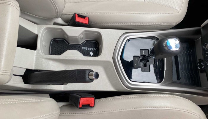 2023 Mahindra XUV300 W8 (O) 1.2 PETROL AMT, Petrol, Automatic, 5,990 km, Gear Lever